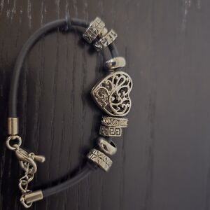 Elegant Silver Heart Charm Bracelet